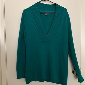 Eddie Bauer tunic style sweater. Like new.